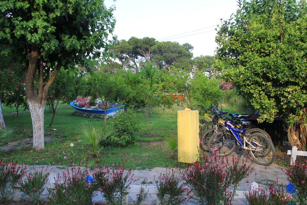 Esralina Pension Çıralı Exterior foto